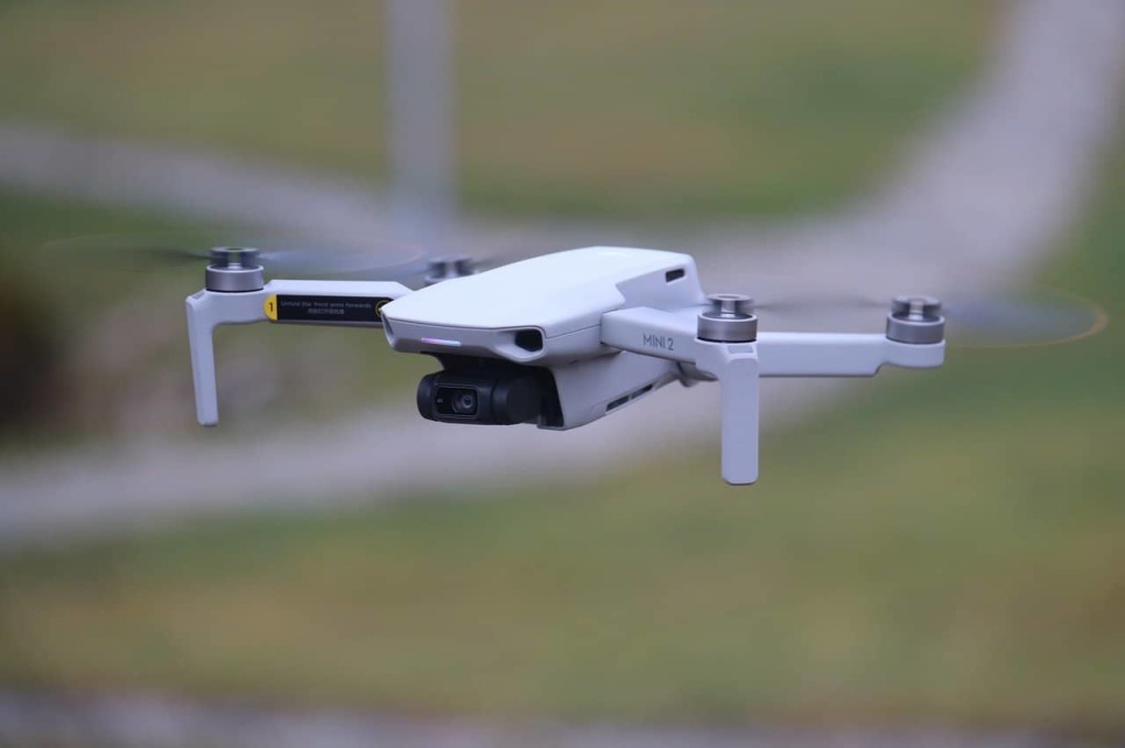 Drohne mit mechanischem Gimbal